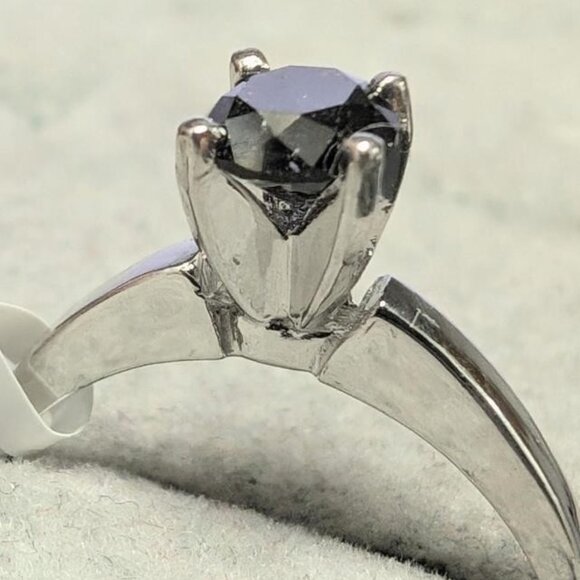 14K White Gold 2.06G Black Diamond 0.48Ct Ring - Picture 3 of 5